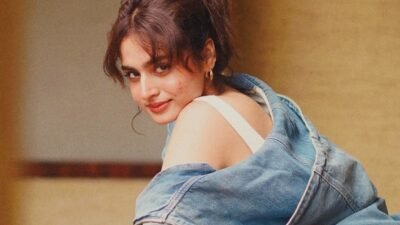 Dhurandhar fame Ayesha Khan detained by Mumbai Police during student protest, shares video asking, “Just a simple why?”