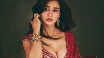 Disha Patani completes a decade in Bollywood as MS Dhoni: The Untold Story turns 10: “Beyond grateful ”